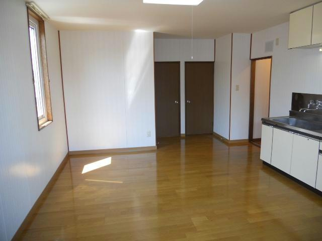 コーポ優（国誉）の居間・リビング