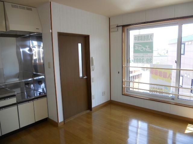 コーポ優（国誉）の居間・リビング