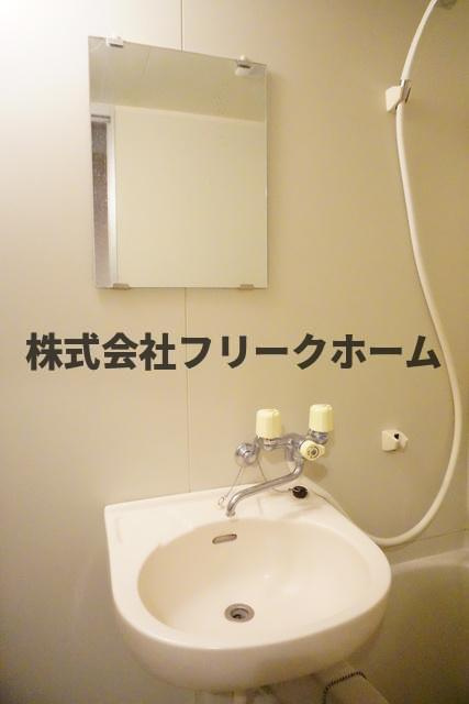 武蔵野市吉祥寺北町１丁目のアパートの洗面所