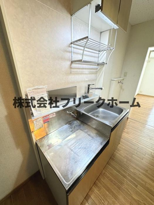 武蔵野市吉祥寺北町１丁目のアパートのキッチン