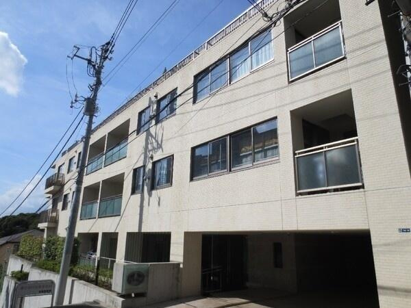 ルピナス高輪の外観|落ち着いた佇まいのRC造マンション外観