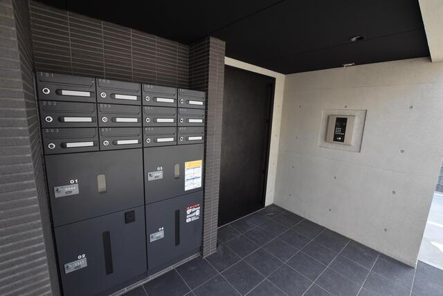 ｎｏｔｉｃｅ椎名町のその他共用部分|ポストと宅配ボックスです