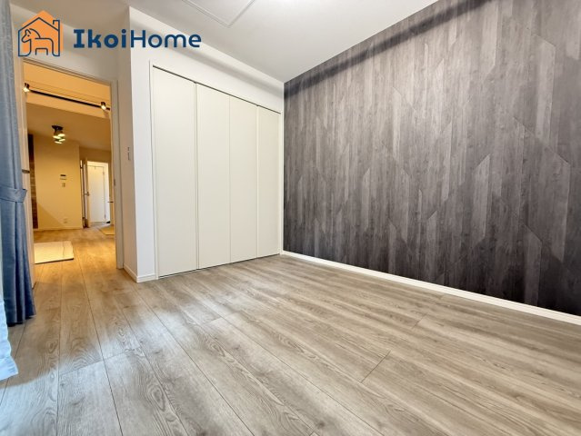 明石市二見町西二見　新築戸建　の寝室|【ホームページに現地動画掲載中】●年中無休：当日予約可●収納が多く季節ものの家電も収納可能