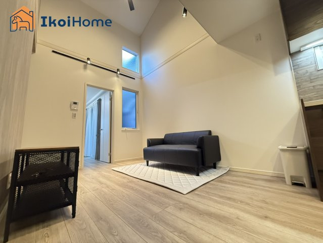 明石市二見町西二見　新築戸建　の内装|【ホームページに現地動画掲載中】●年中無休：当日予約可●LDKの吹抜けはとてもお洒落！