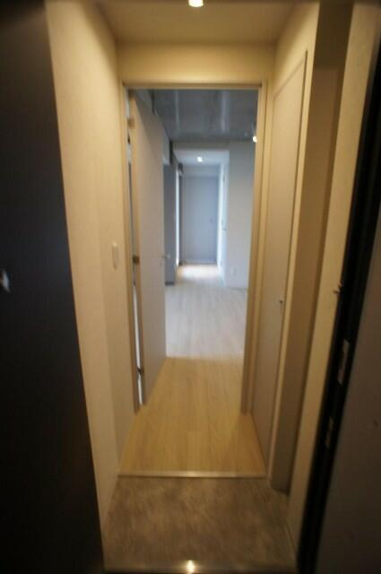 ボウ　ベルズ　ハウス笹塚の玄関|玄関から室内までスッキリした導線。来客時も安心です。 