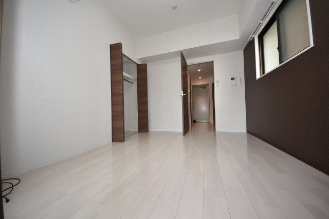 ラグゼドーム前Ⅰの洋室