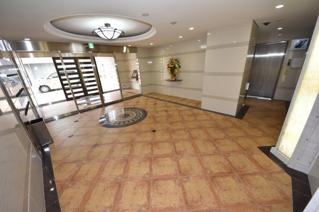 ラグゼドーム前Ⅰのエントランス