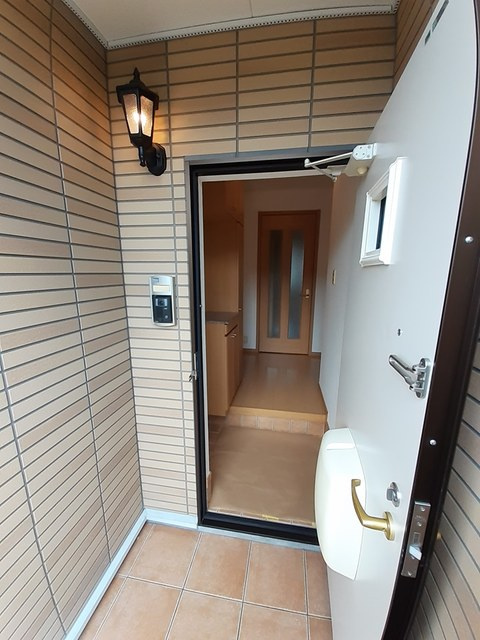 ゴールデン・リリィＤの玄関|玄関