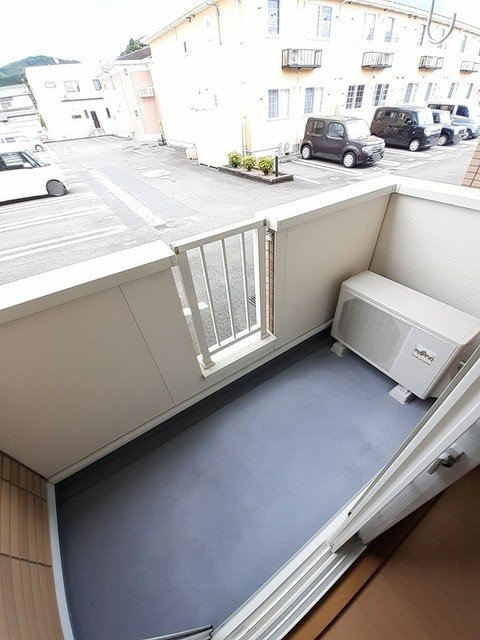 ゴールデン・リリィＤのバルコニー|バルコニー