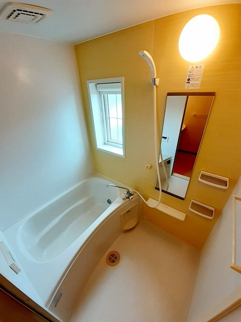 ゴールデン・リリィＤの浴室|バス