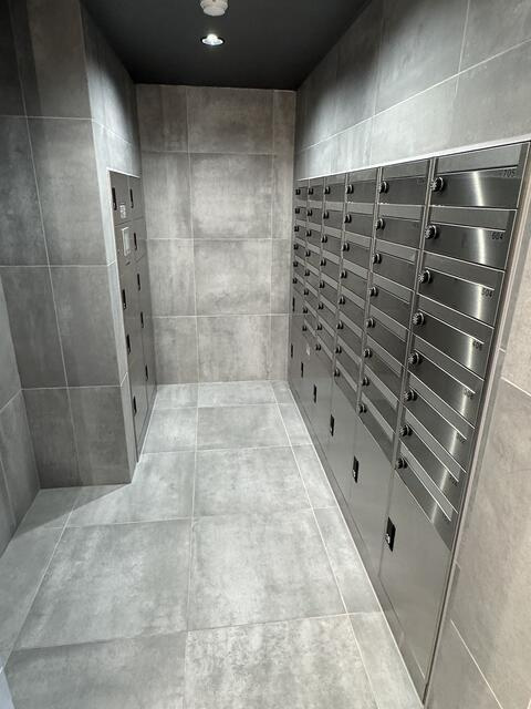 レガリス蒲田の設備|ポストと宅配ボックスです