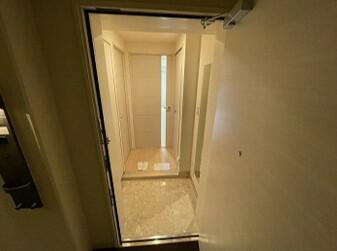 グローリオ明大前の玄関|きれいな玄関です