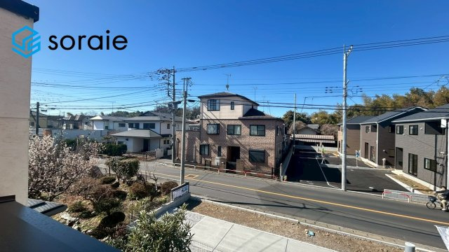 狭山市柏原9期全2棟　新築戸建　グレースの前面道路含む現地写真
