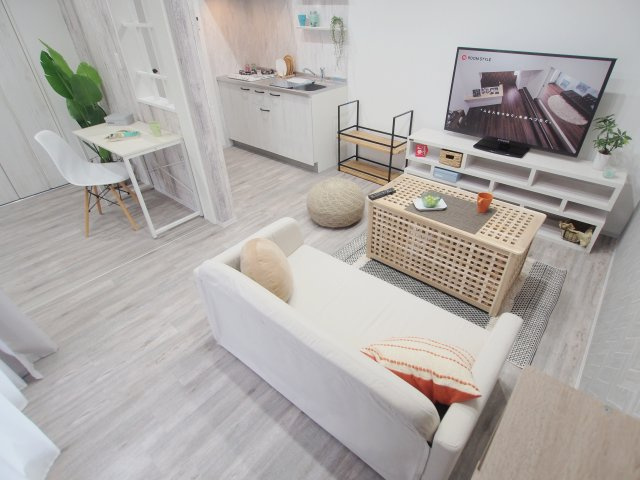 ロンディネの居間・リビング