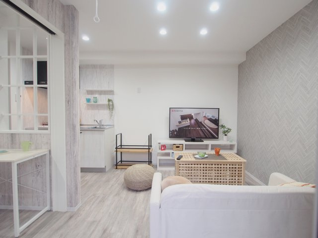 ロンディネの居間・リビング