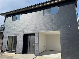 松本市横田4丁目　中古戸建の外観|外壁もリフォームしました