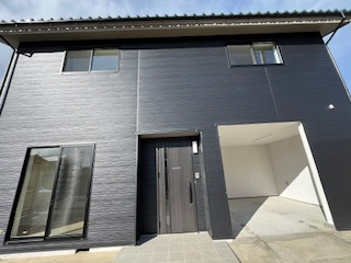 松本市横田4丁目　中古戸建の外観|クールな印象の外観ですね