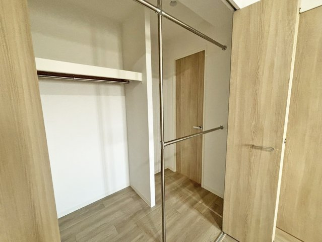 アルファスマート東姫路の収納|広々としたウォークインクローゼットで収納スペース確保
※写真は入居前（2024年8月頃）に撮影されたものです。
