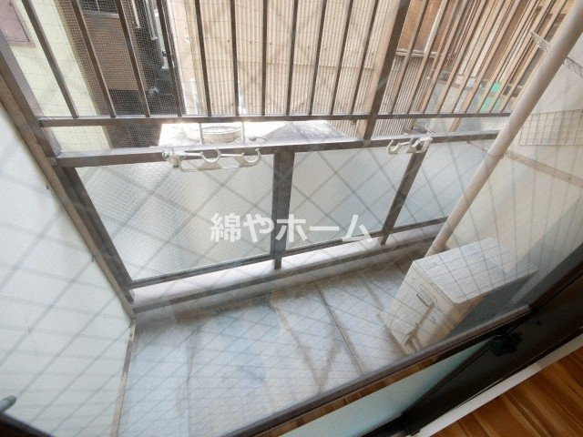 パークビレッジのバルコニー|バルコニーからの眺めを楽しみながら食事をしませんか