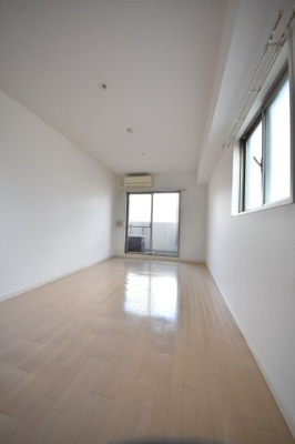 【居間・リビング】 | アドバンス三宮4ルシール