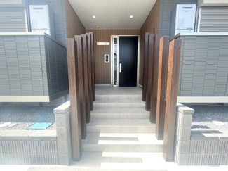 【エントランス】 | D-east