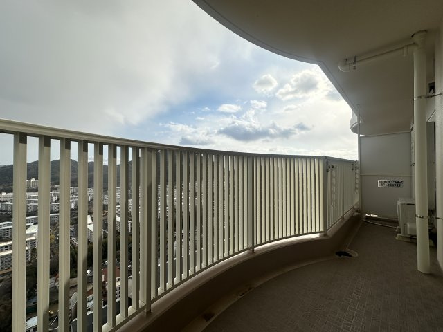 須磨パークヒルズC棟のバルコニー