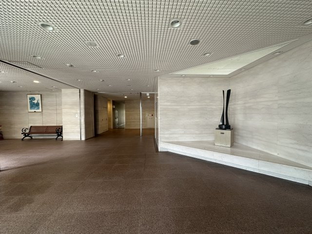 須磨パークヒルズC棟のエントランス