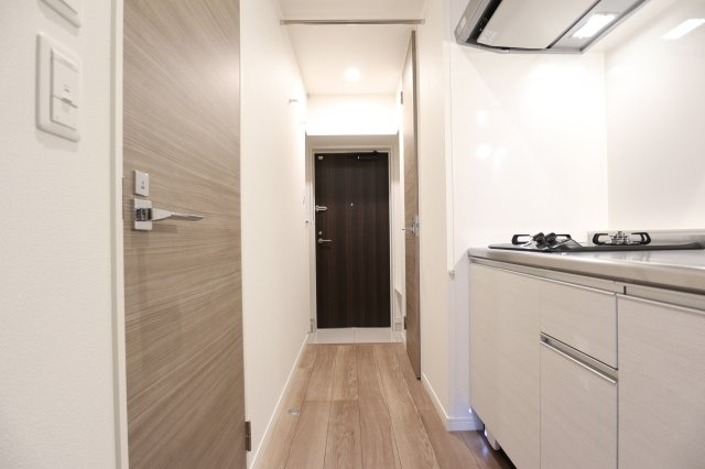 サヴォイ　ル・プルミエ　パリエ　12階の玄関|別号室の写真です。
現状優先となります。