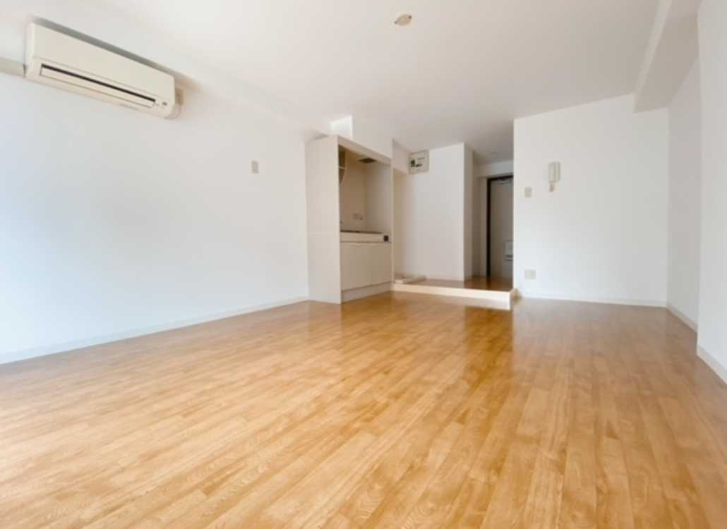 セレステ三軒茶屋　オートロック　システムキッチン　陽当たり良好の居間・リビング