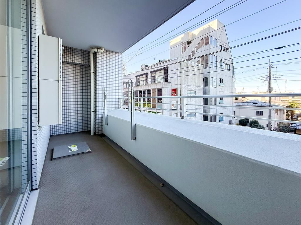 武蔵野市吉祥寺本町２丁目の中古マンションのバルコニー