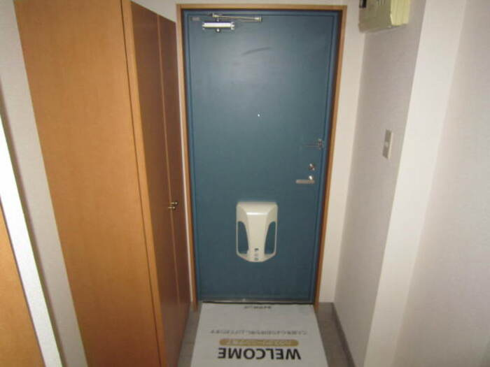 グランメゾン白瀧公園の玄関