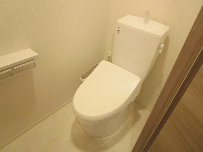 アレクシスのトイレ