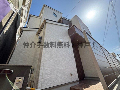 【外観】 | 神戸市垂水区千鳥が丘3丁目　新築戸建　仲介手数料無料！ | 外観は落ち着いています