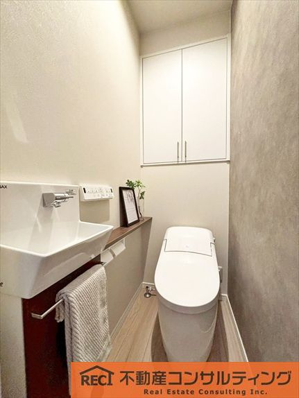 神戸市灘区灘南通5丁目　新築戸建　C号地のトイレ