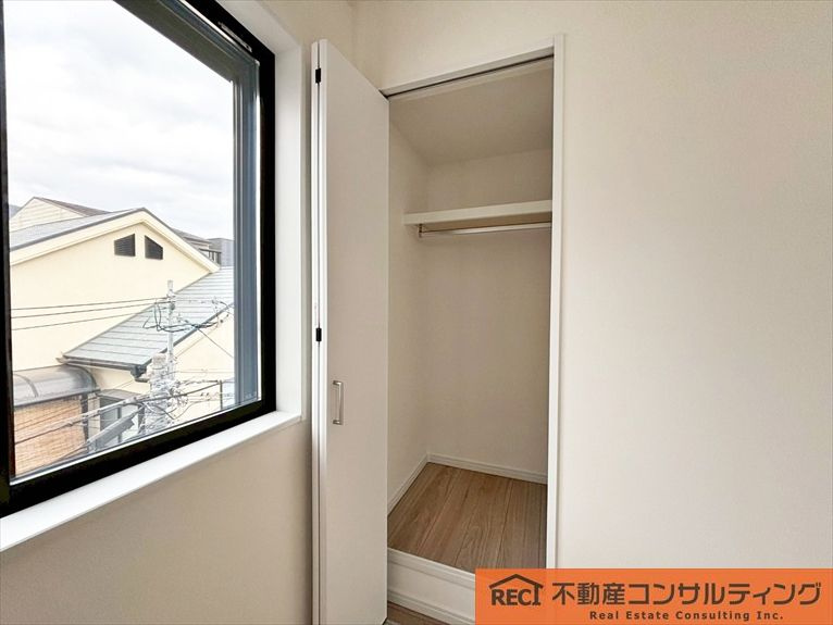 神戸市灘区灘南通5丁目　新築戸建　C号地の収納