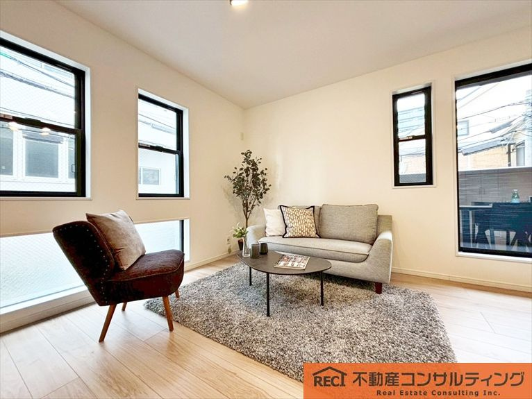 神戸市灘区灘南通5丁目　新築戸建　C号地の居間・リビング