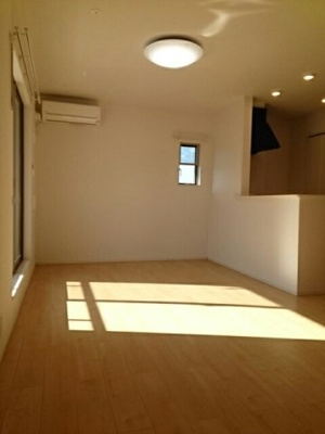 【居間・リビング】 | モリジェラートⅢ | ゆったりとした居間です