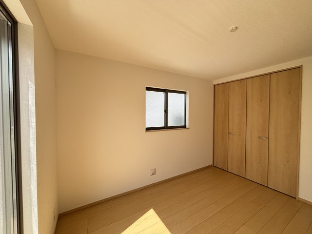 天白区島田3期｜名古屋市の戸建ならホームアップの収納|ハンガーパイプ付きクローゼット