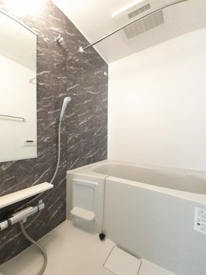 【浴室】 | ルーベル北方Ⅱ | ゆったり過ごせるお風呂です