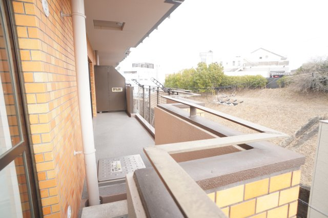 ライオンズマンション学園前のバルコニー