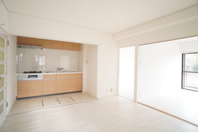 ライオンズマンション学園前の居間・リビング