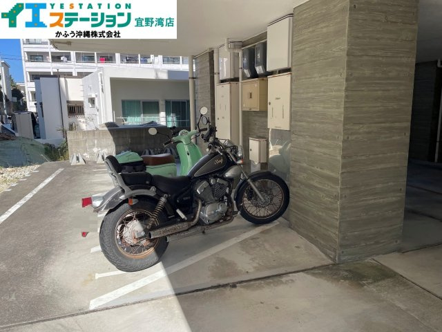 【毎年賃料上昇中！】築浅！28世帯満室１棟マンション！！の駐輪場