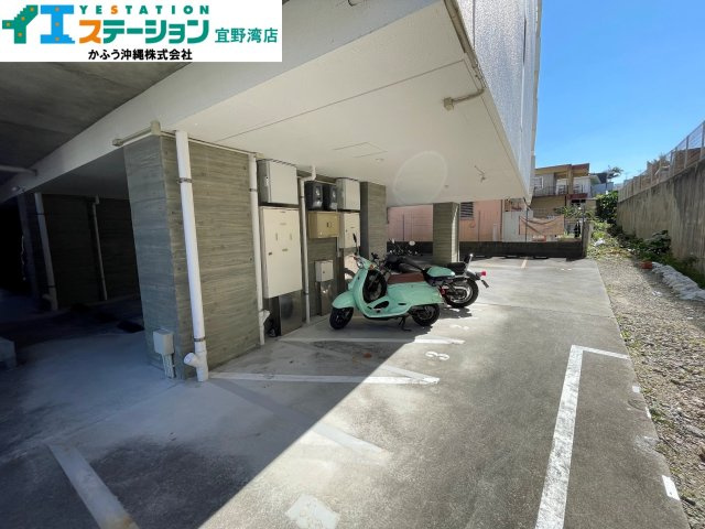 【毎年賃料上昇中！】築浅！28世帯満室１棟マンション！！の駐輪場