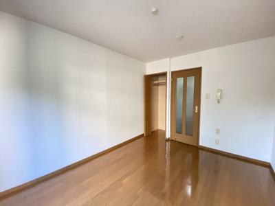 【居間・リビング】 | グランソレイユＫ＆Ｊ壱番館 | ゆったり過ごせる居間です