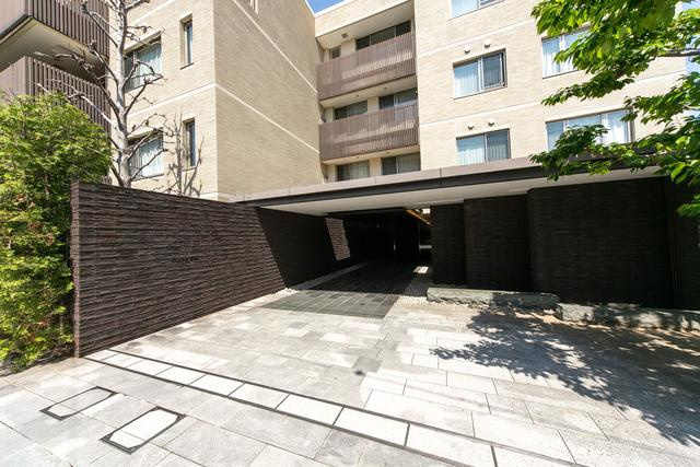 ガーデン高輪のエントランス