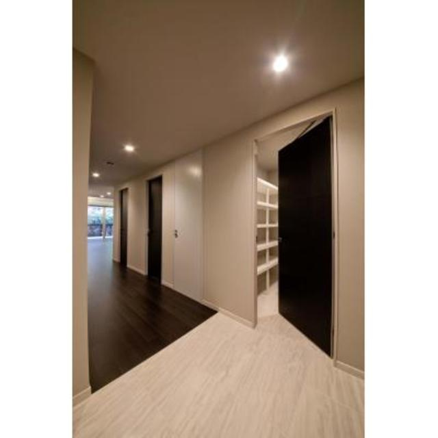 ガーデン高輪の玄関|※写真は同タイプ住戸です。