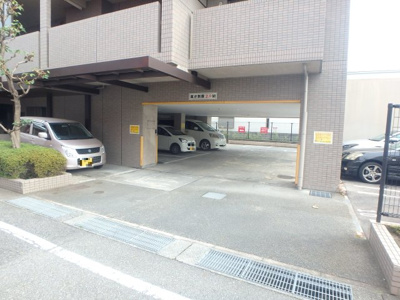 【駐車場】 | エバーグレイス西宮２ | 駐車スペースもあります