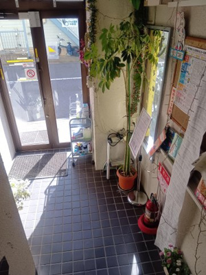 【エントランス】 | メイフェア | 毎日通るエントランスはこのようになっています