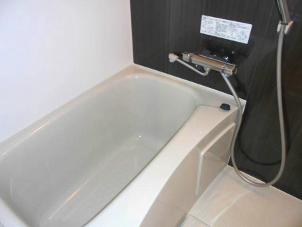 ガリシア御殿山の浴室|落ち着いた空間のお風呂です