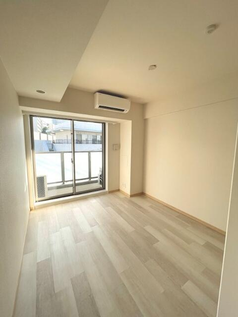 エスティメゾン中野富士見町の居間・リビング|ゆったりとしたリビングです